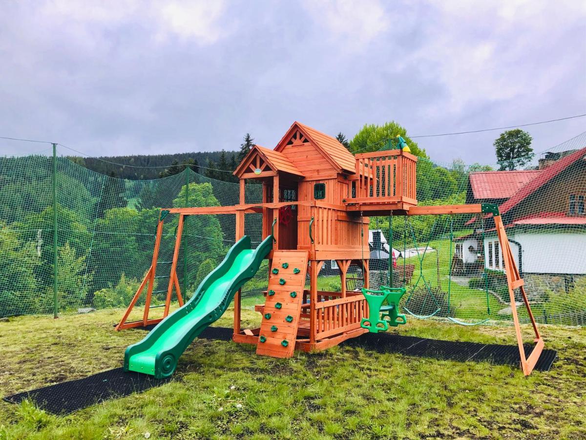 Penzion Lion Pec pod Snezkou Exterior photo